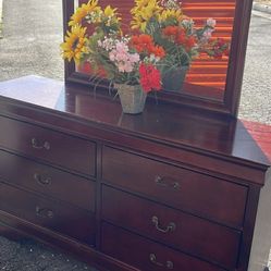 Delivery Available. Solid Wood Long Dresser With Big Drawers, Big Mirror. Drawers Sliding Smoothly 