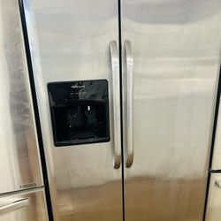 Stainless Still Refrigerador 