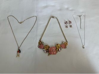 Lot Disney Necklace & Earrings