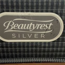 Beauty rest  queen Mattress