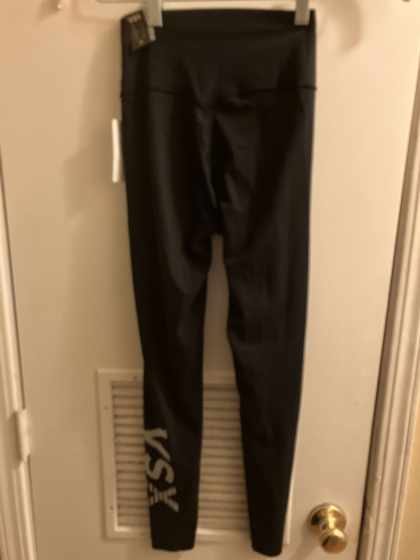 VSX Leggings Brand new