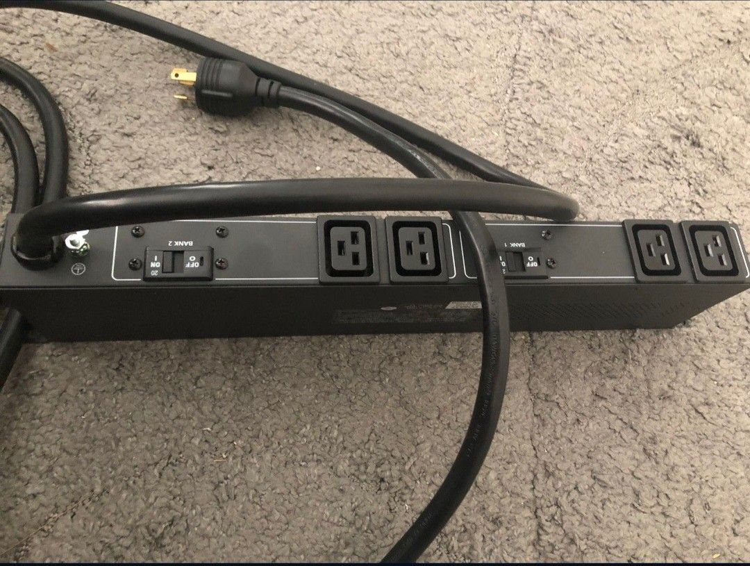 Tripp Lite Basic PDU - PDUH30HV19