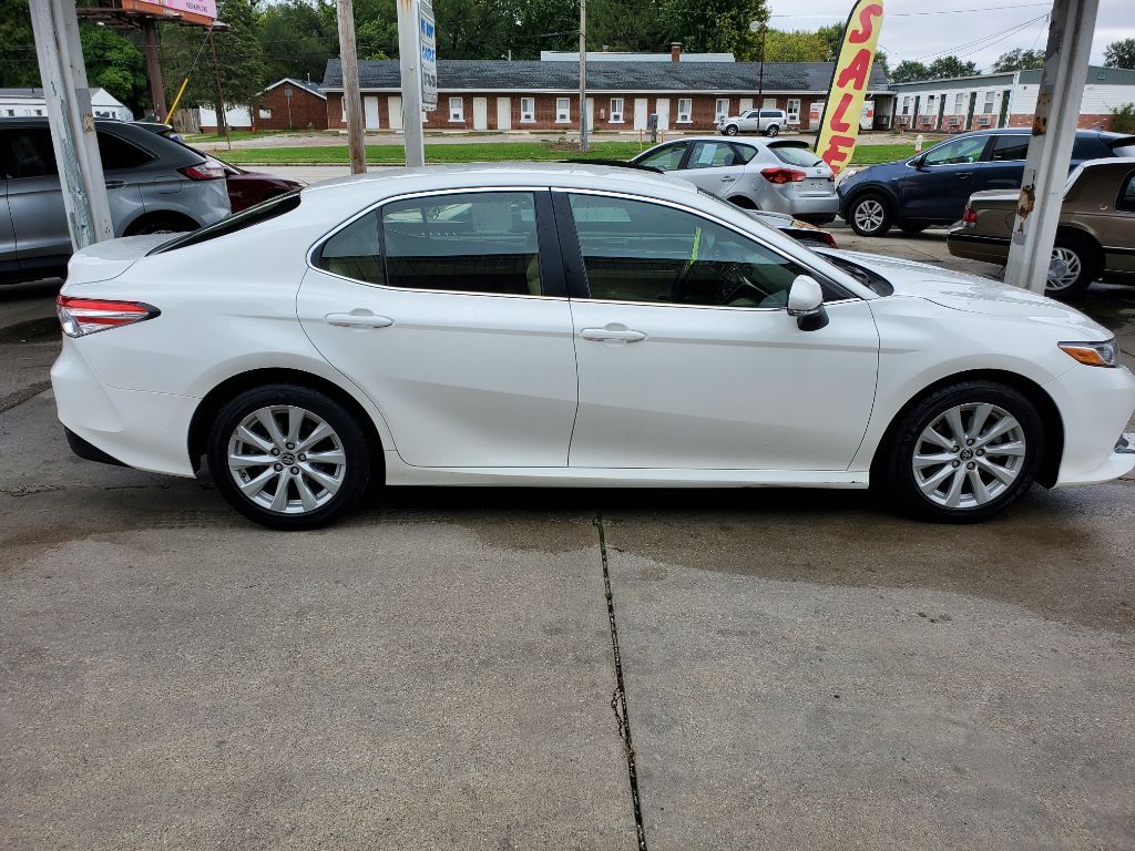 2018 TOYOTA CAMRY