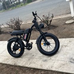 E Bike It Goes 35 Miles Per Hour