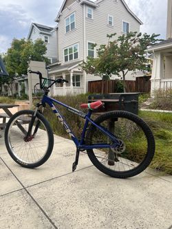 Trek Marlin 5 /used for wheelies check description