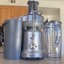 Breville  Fountain 2 Speed Juicer 