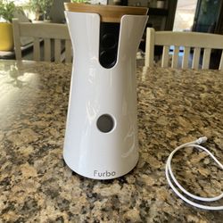 Furbo 4k Camera And Dog Treat Thrower 