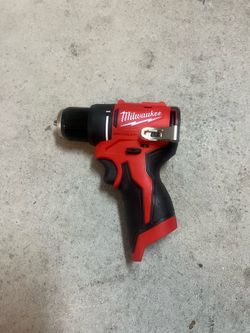 New Milwaukee M12 12V Lithium-Ion Subcompact Brushless Cordless 3/8 in. Drill Driver (Battery Not Included)