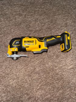 DEWALT Oscillating Multi-Tool