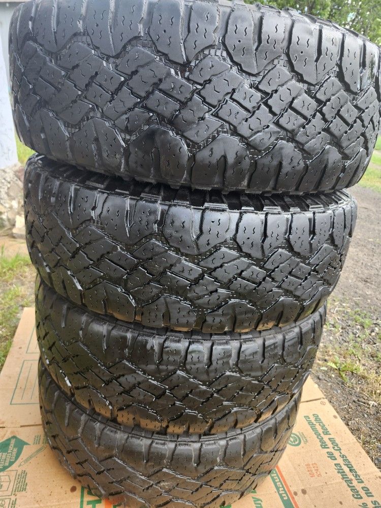 Lt265/75r16 Goodyear Wangler,all 4 Tires.