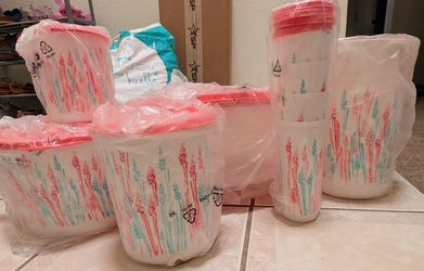 Tupperware Bundle