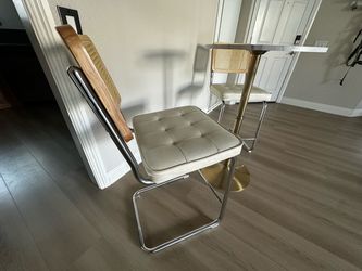 Bar table w/ 2 chairs