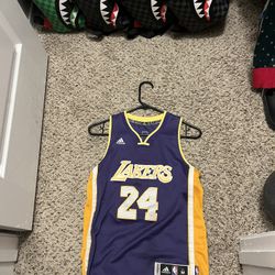Youth M/L Kobe Bryant Lakers Jersey