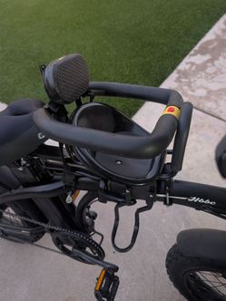 Front-Mount Child Bike Seat with Safety Bar