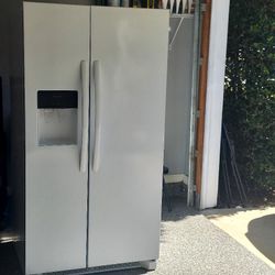 Frigidaire Refridgerator For Sale