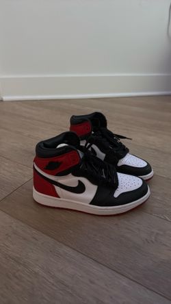 Women Jordan 1 Retro High Satin Black Toe