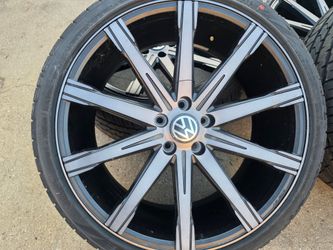 VW BEETLE: 20"new Wheels & New Tires