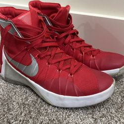 Red Nike Hyperdunk Sneakers 15’