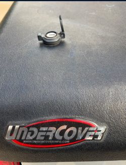 6 foot bed cover with locks From UnderCover.