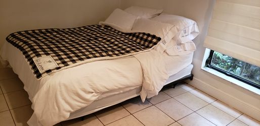 Queen bed
