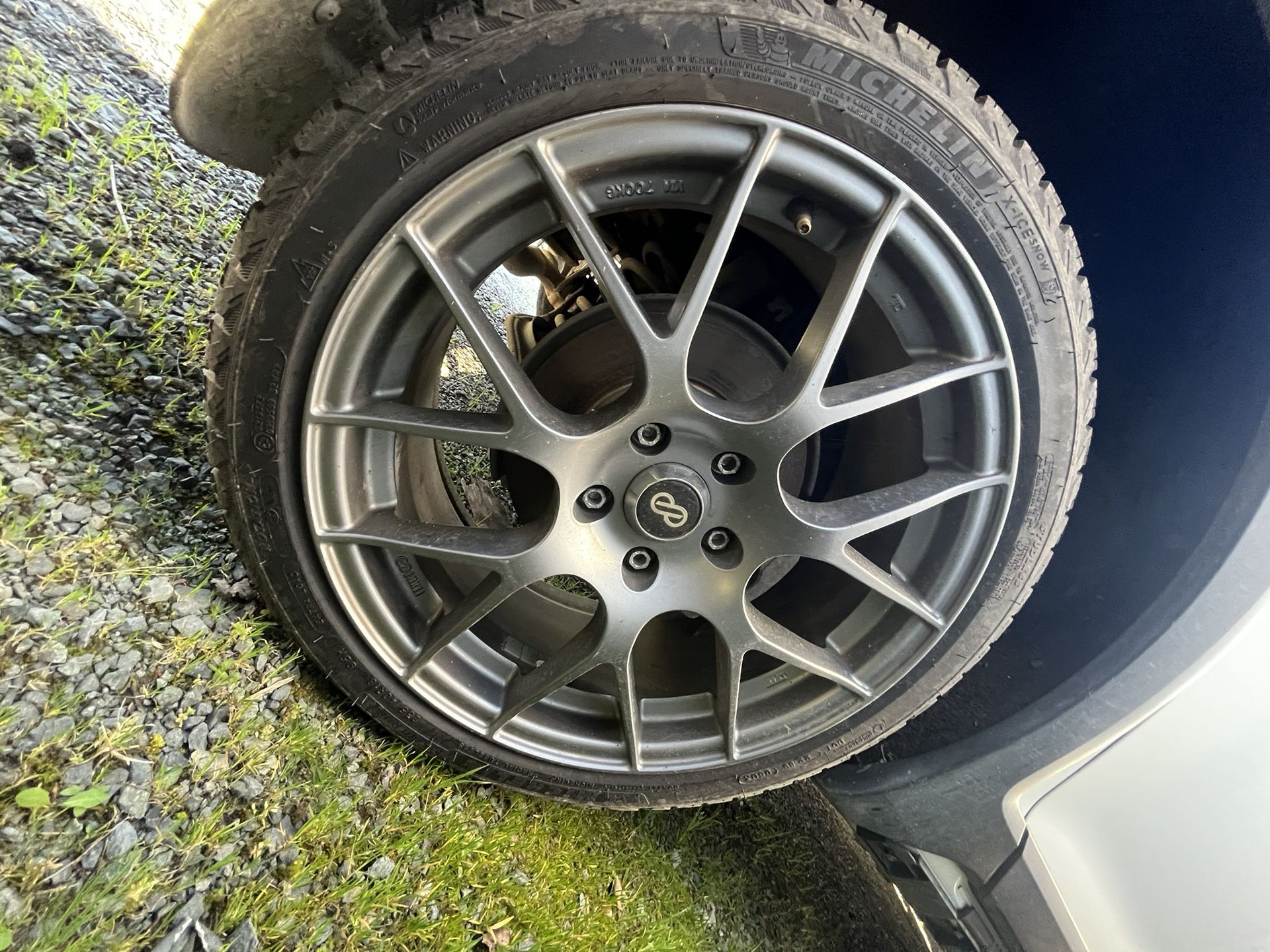 Enkei Wheels R18 5x112