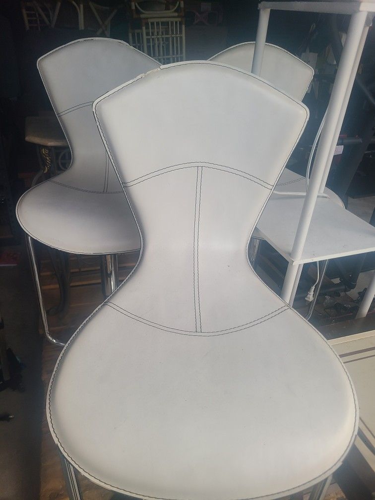 Spinning Adjustable Bar Stools