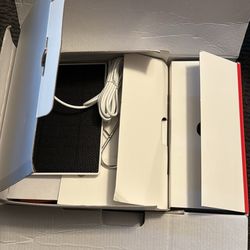 Hummingbird Feeder With Camera