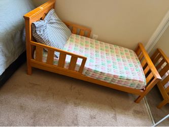Toddler bed