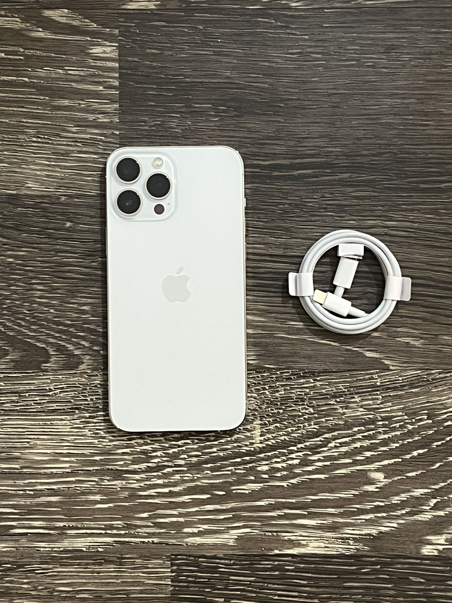 iPhone 13 Pro Max Silver UNLOCKED FOR ANY CARRIER!