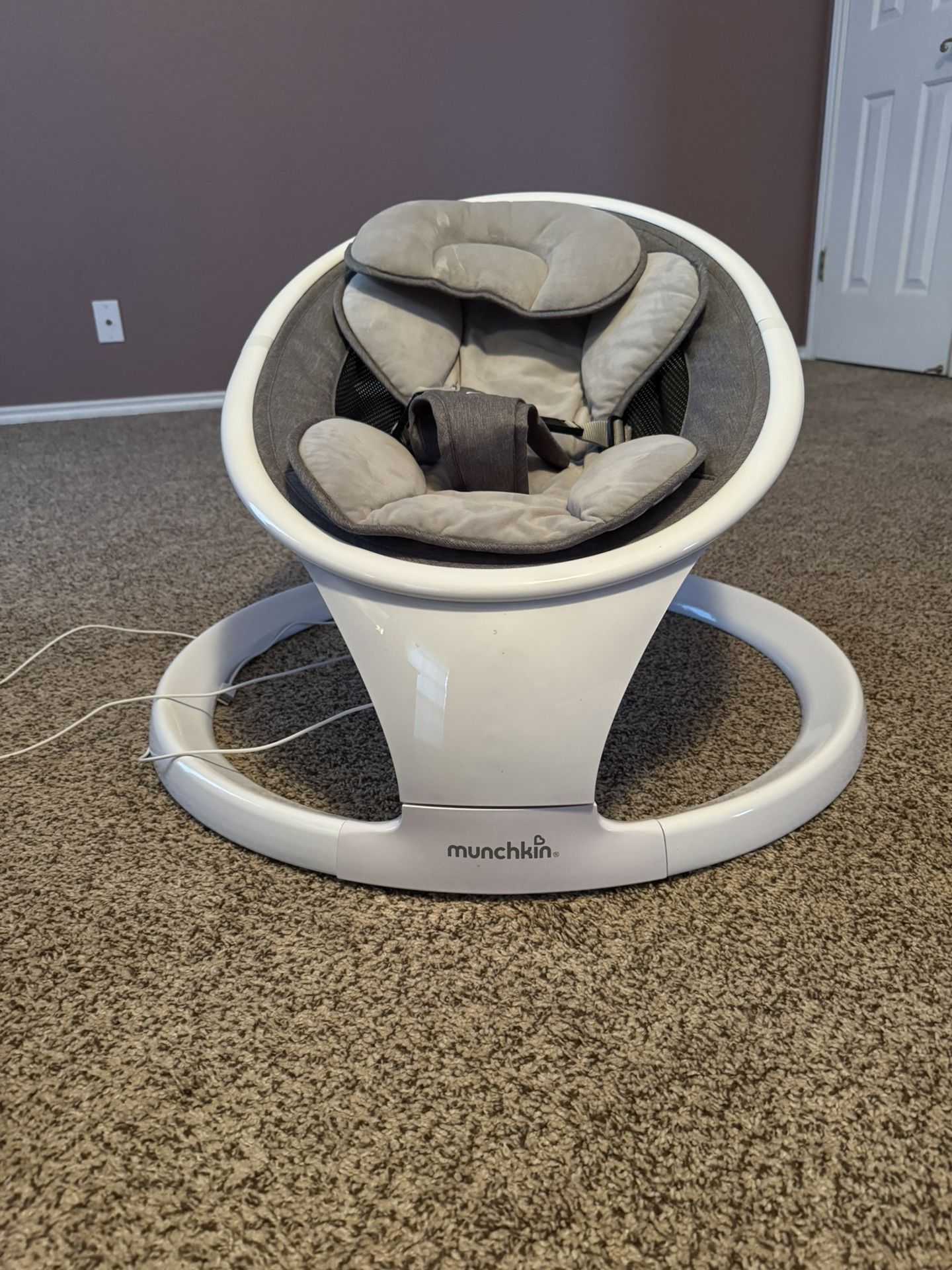 Munchkin Bluetooth Enabled Swing