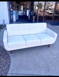 New 29.5"D × 71"W × 32"H Beige Fabric Tufted Sofa