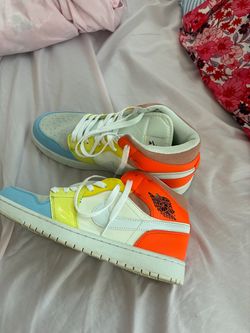 Women’s shoes