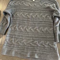 Banana Republic Sweater Size Medium