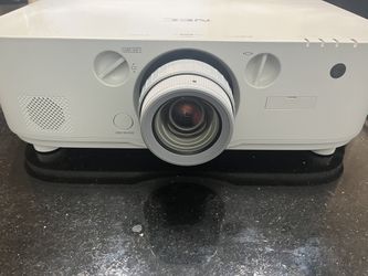 Projector NEC PA571W