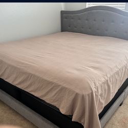 Bedroom Set for Sale - $500