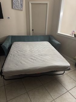 Coach bed