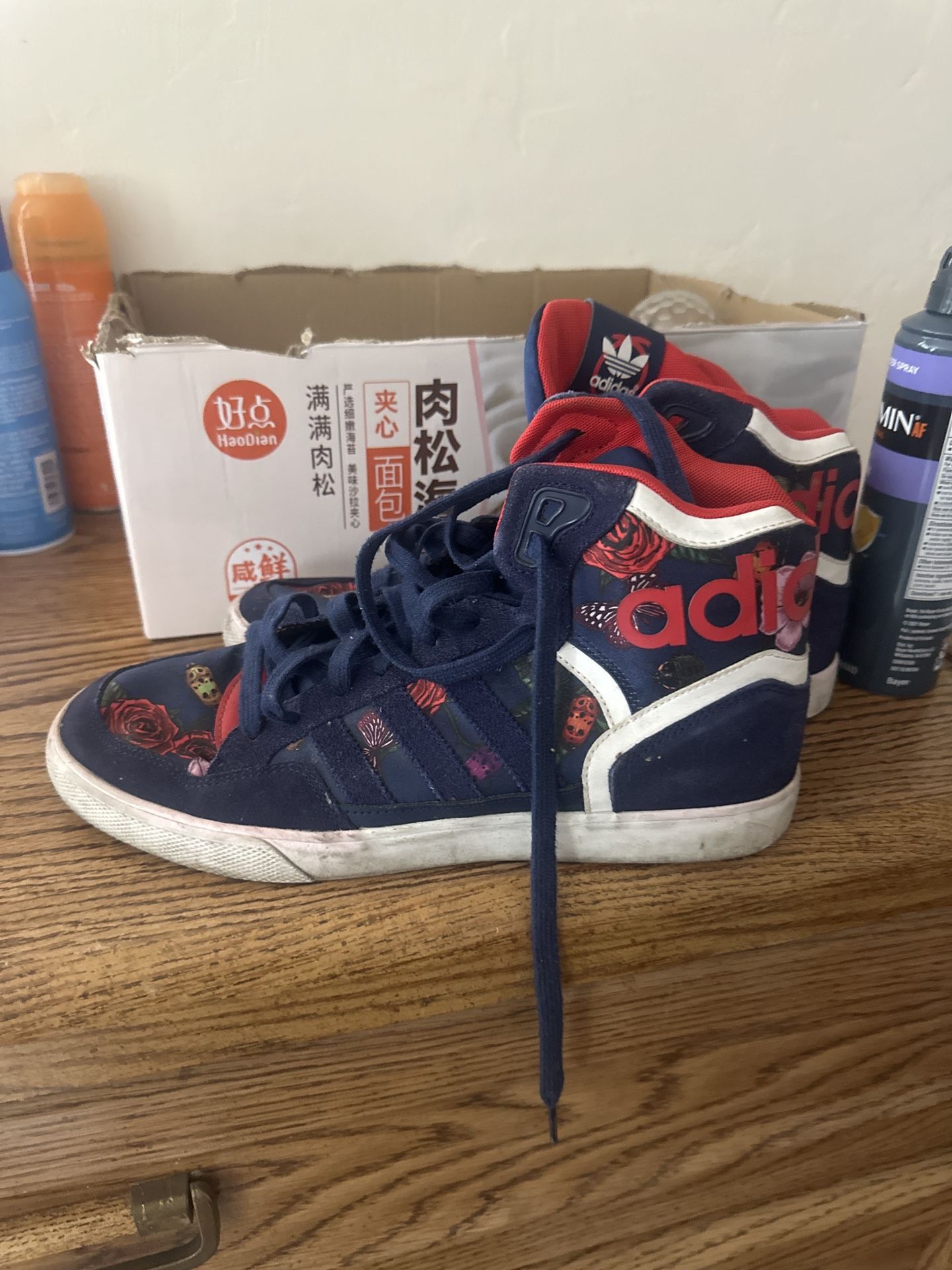 used-adidas-sneaker
