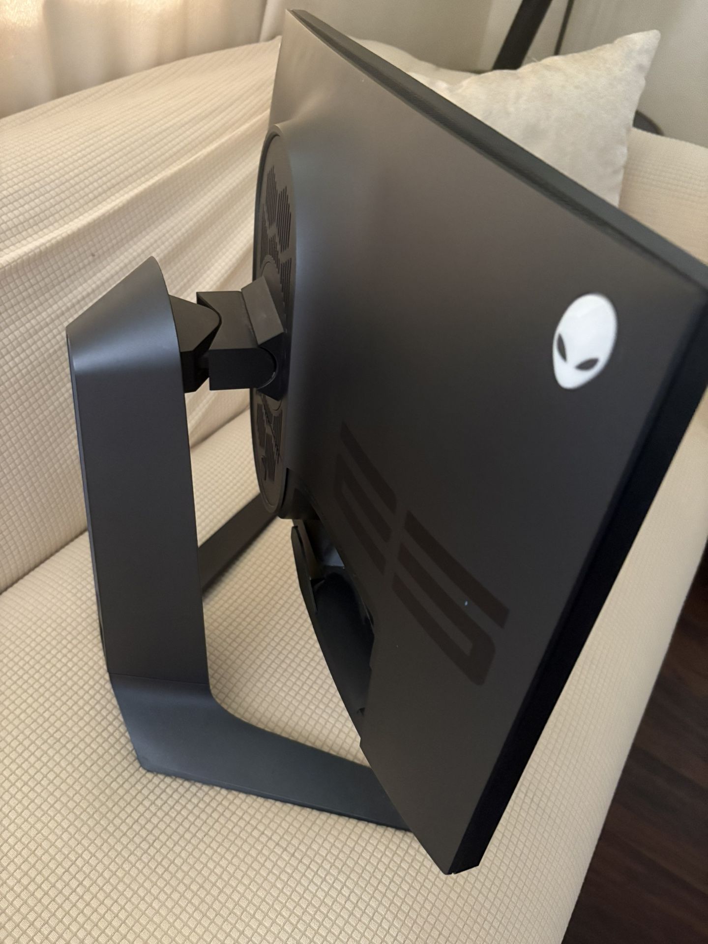 Alienware 25 Gaming Monitor - AW2518Hf