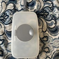 Skip Hop Grab & Go Snug Seal Wipes Case $10