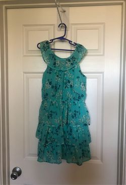 Lil Girls nice summer dress size large 10 to 12
