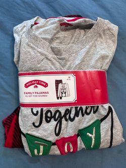 NEW Holiday Pajamas size M
