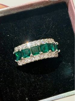 New Emerald Cut CZ Stone Silver Tone Stackable Eternity Ring, in US 7,8,9