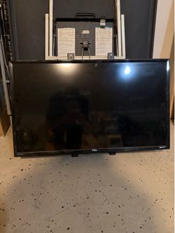 Roku smart tv 32” (MUST PICK UP)