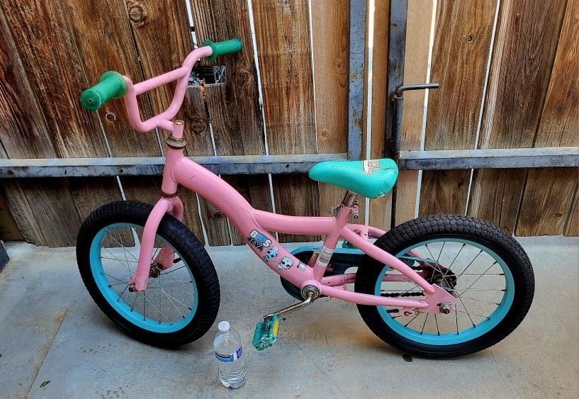 Girls Bike. 16". Good Condition. With Helmet And Knee/Elbow Pads.