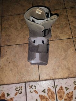 aircast boot medium size
