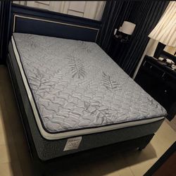 Queen Size Mattress Pillow Top 14” Inches  Excellent Comfort Also Available: Twin, Full, And King New From Factory With Its Plastic Same Day Delivery 