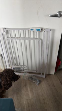 Regalo Easy Step Walk-Through Baby/Pet Gate