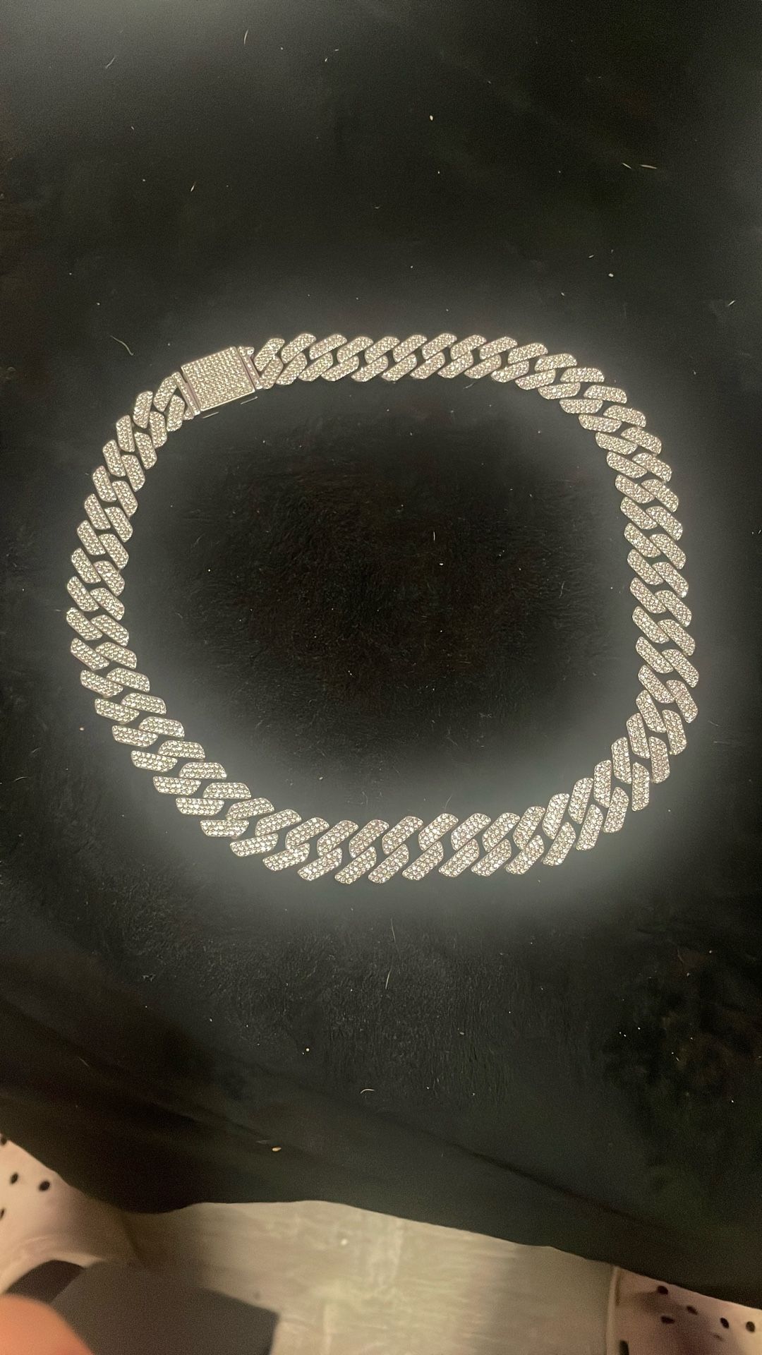 Chain (passes diamond testers)