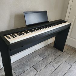 Roland FP30X Digital Piano