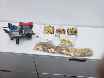 Key making machine with keys